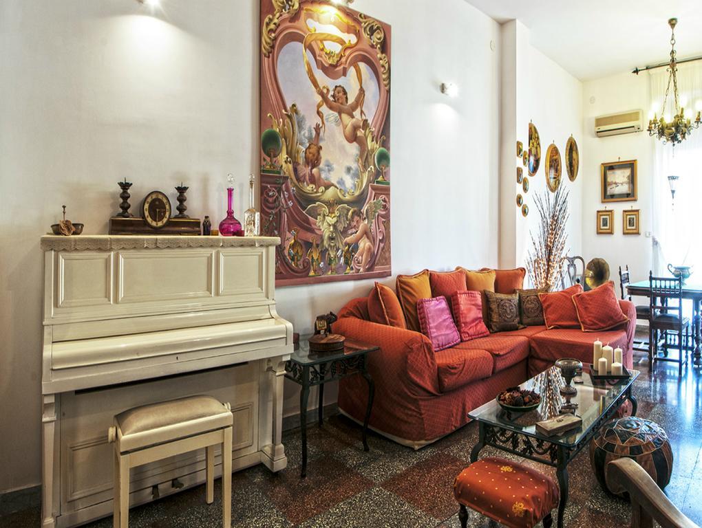 Rosy'S Hotel Наполи Екстериор снимка